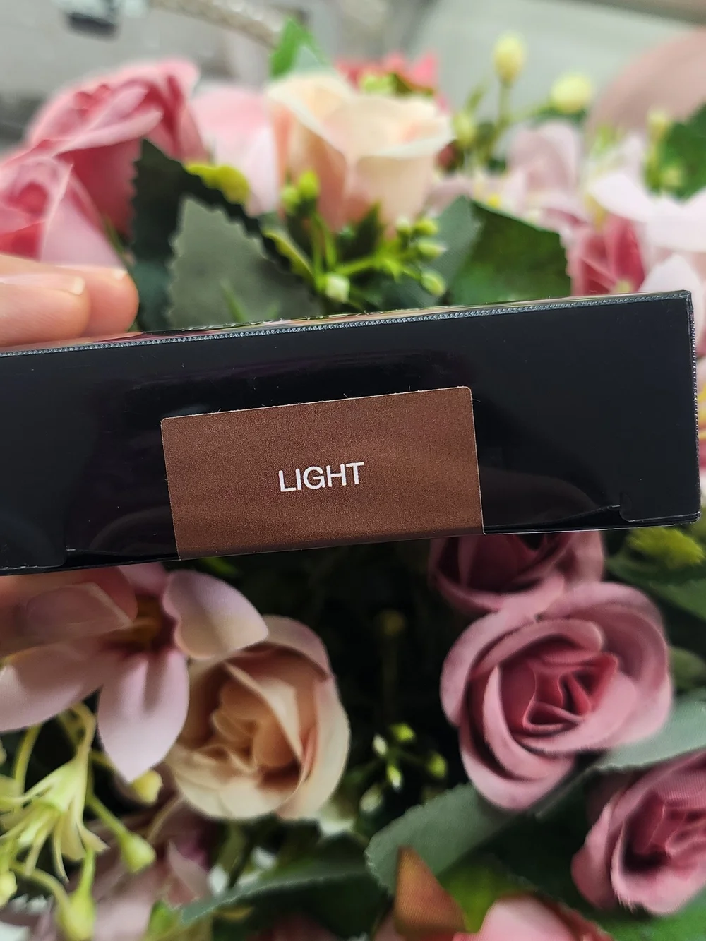 HUDA BEAUTY Tantour Contour & Bronzer Cream - Black with Pink Logo